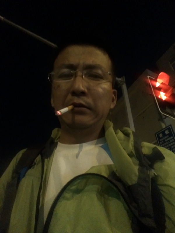 认真的生活的第一张照片--百色相亲服务中心