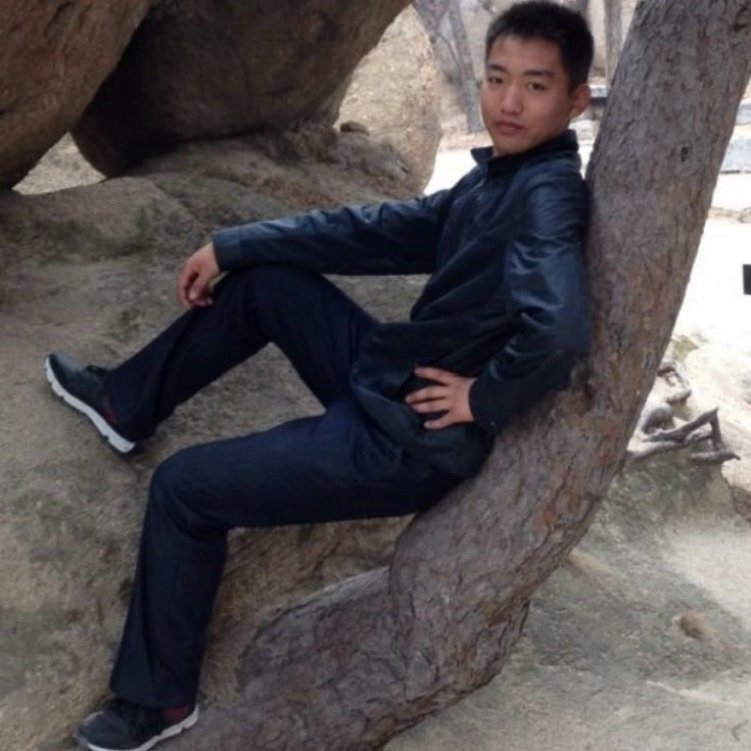 哥不帅但很坏的第一张照片--百色相亲服务中心