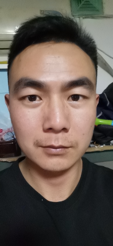 朴实无华的第三张照片--百色相亲服务中心