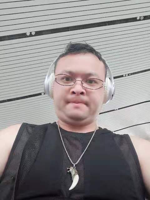 醉叶孤城的第一张照片--百色相亲服务中心