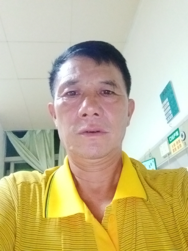 打工人的第一张照片--百色相亲服务中心