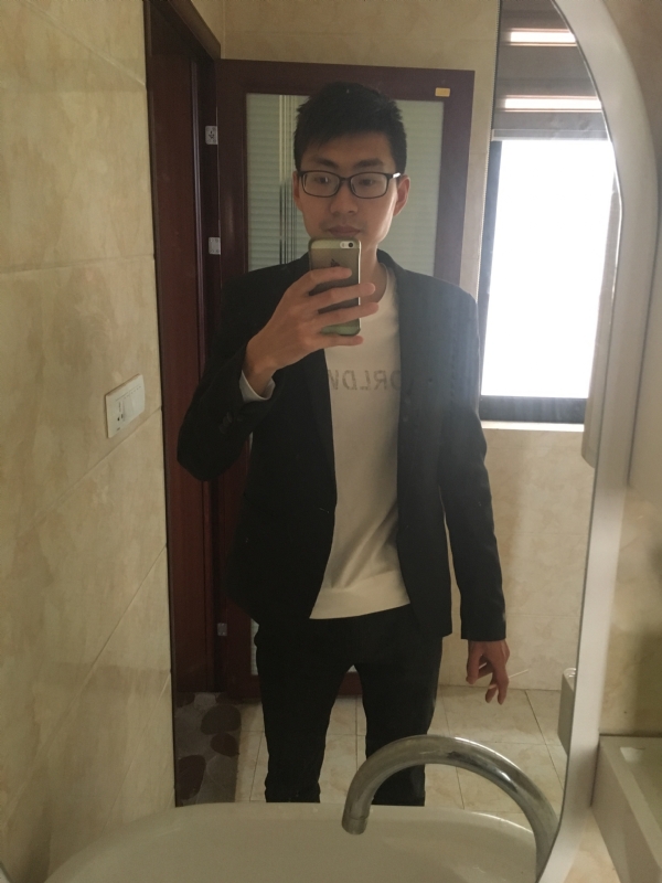 一生何求的第一张照片--百色相亲服务中心