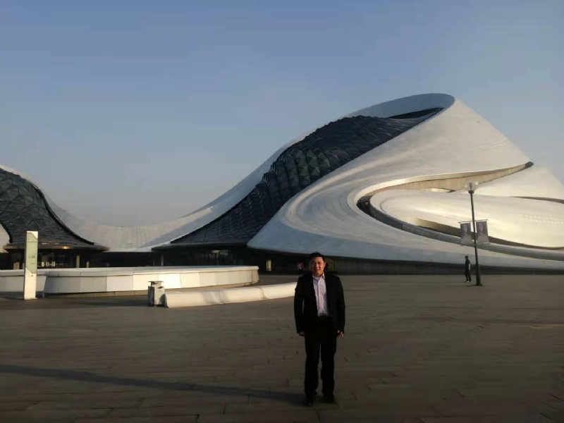 荣荣的第一张照片--百色相亲服务中心