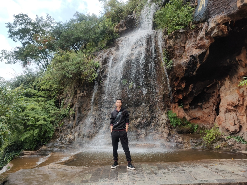 缘的第一张照片--百色相亲服务中心