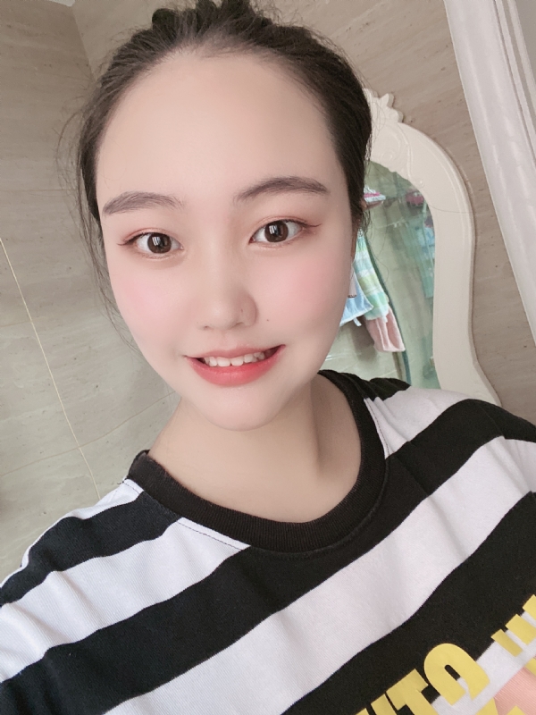 灵儿的第二张照片--百色相亲服务中心