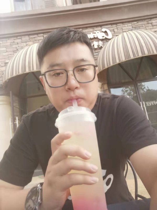 半旧情怀的第一张照片--百色相亲服务中心