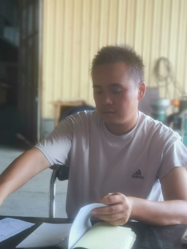 荒原的第一张照片--百色相亲服务中心