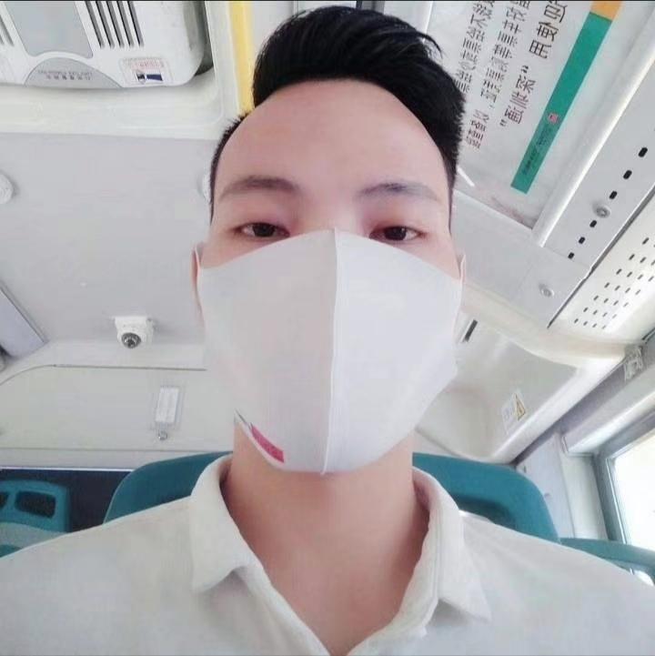 摆渡者的第一张照片--百色相亲服务中心