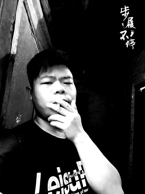 一見鍾情的第三张照片--百色相亲服务中心