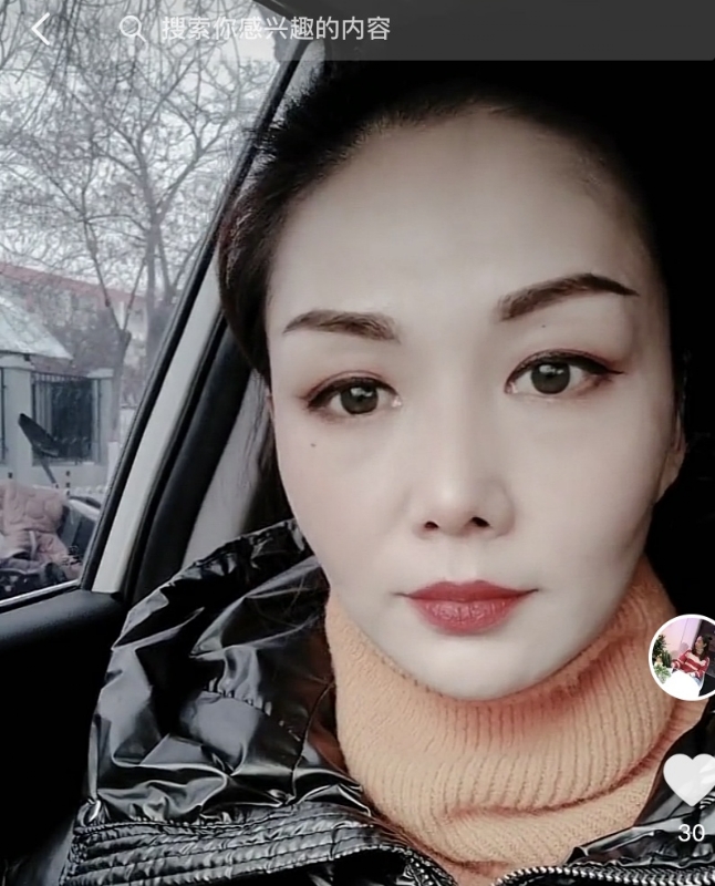 蔷薇的第一张照片--百色相亲服务中心