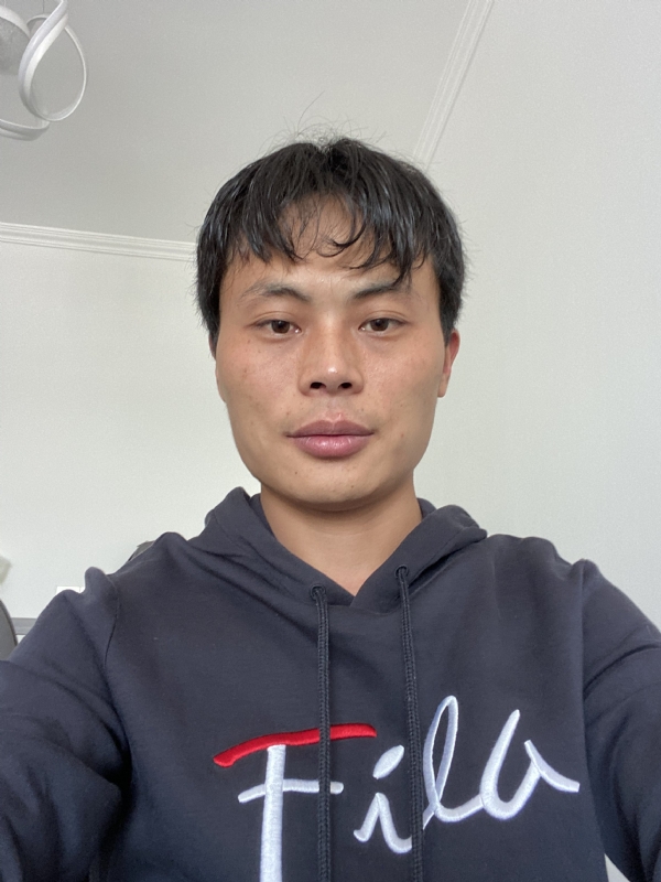 寒漠的第一张照片--百色相亲服务中心