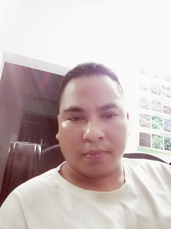 小叔也有爱的第一张照片--百色相亲服务中心