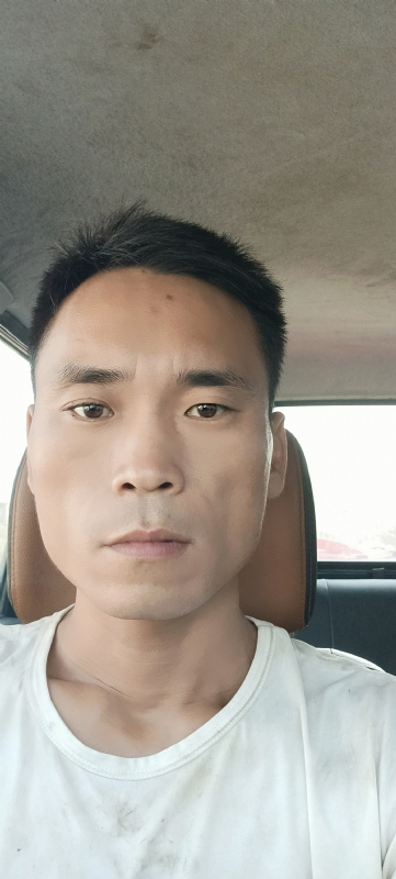 石头的第一张照片--百色相亲服务中心