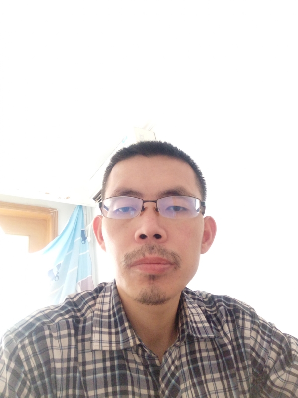 芳华的第一张照片--百色相亲服务中心