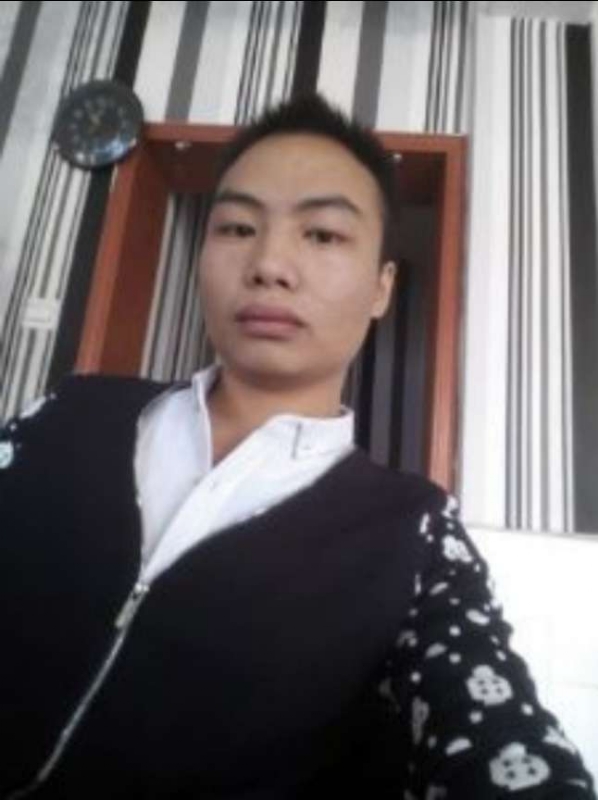 阿龙的第一张照片--百色相亲服务中心