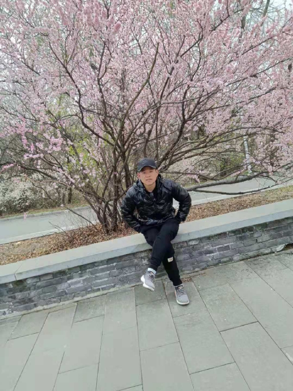 寻找幸福的第一张照片--百色相亲服务中心