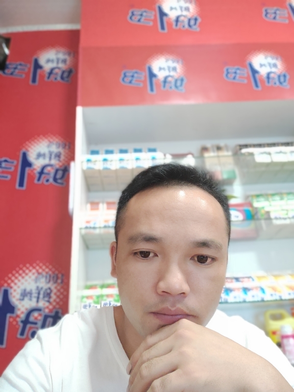 小老弟的第二张照片--百色相亲服务中心