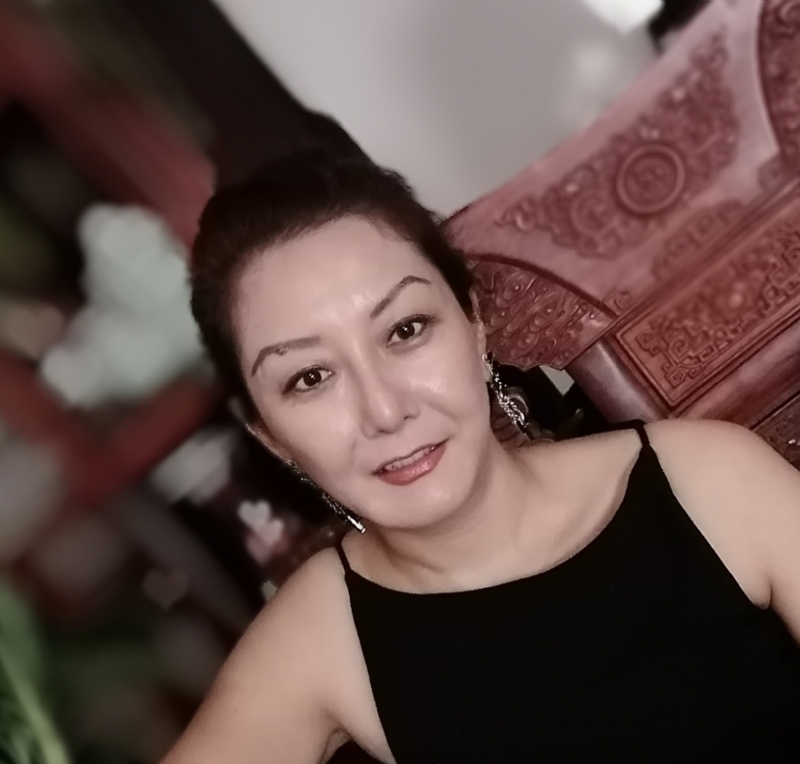 1975珠砂痣的第三张照片--百色相亲服务中心