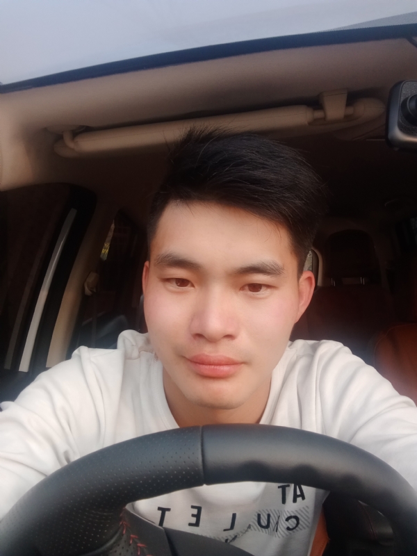 平凡人生的第一张照片--百色相亲服务中心