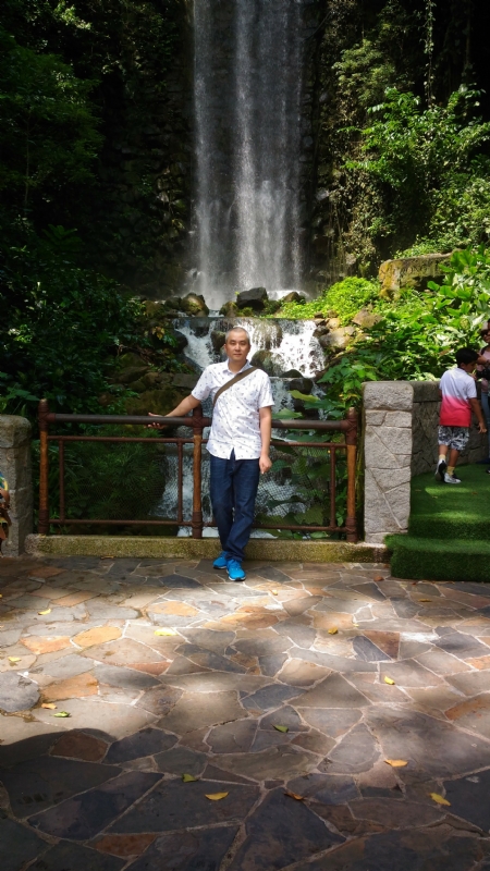 缘爱的第一张照片--百色相亲服务中心