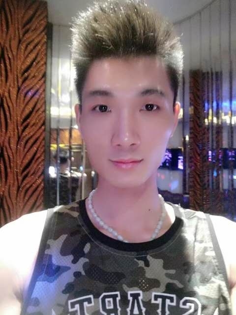 人生如戏的第一张照片--百色相亲服务中心