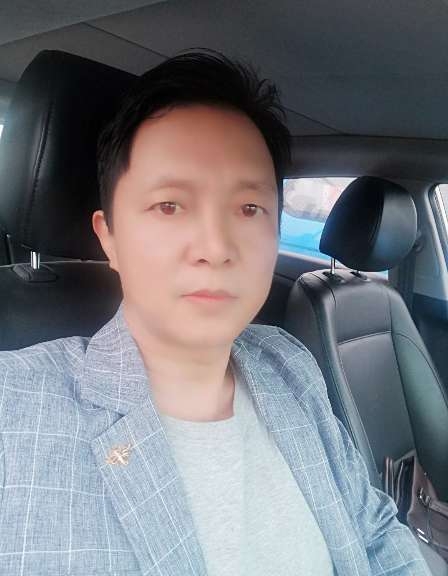 深蓝的第一张照片--百色相亲服务中心