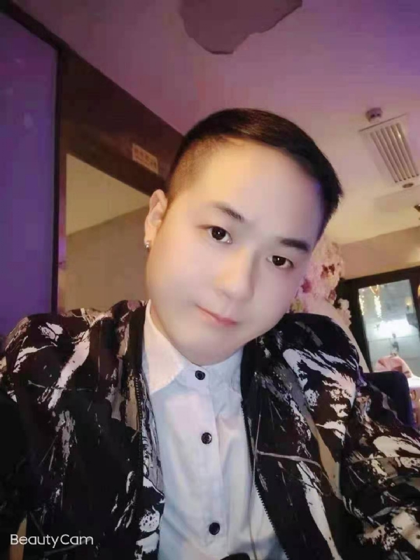 放弃一切，从头再来的第一张照片--百色相亲服务中心