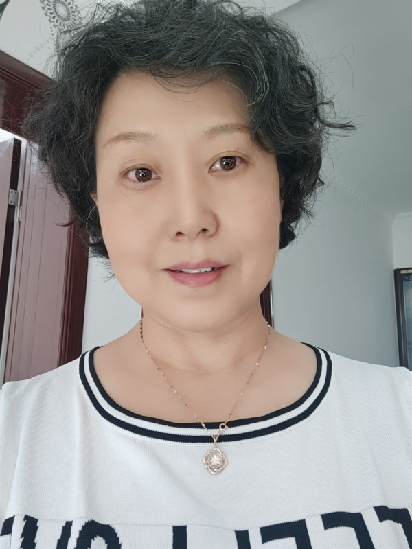 甜果的第一张照片--百色相亲服务中心