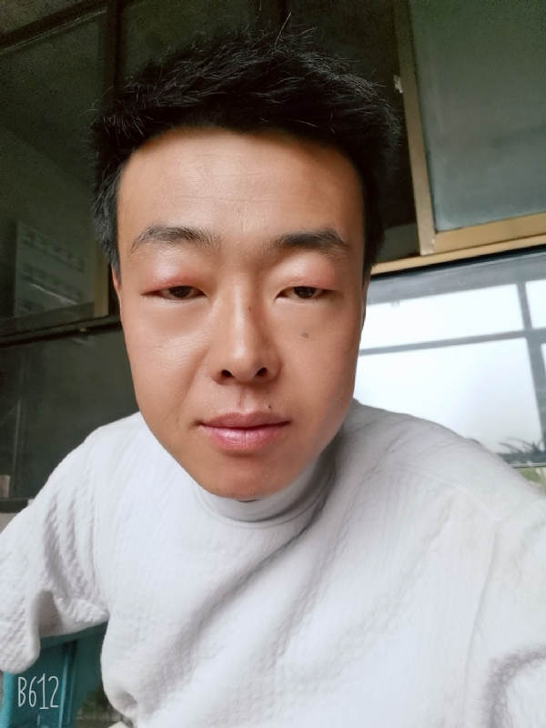 缺爱80后的第一张照片--百色相亲服务中心