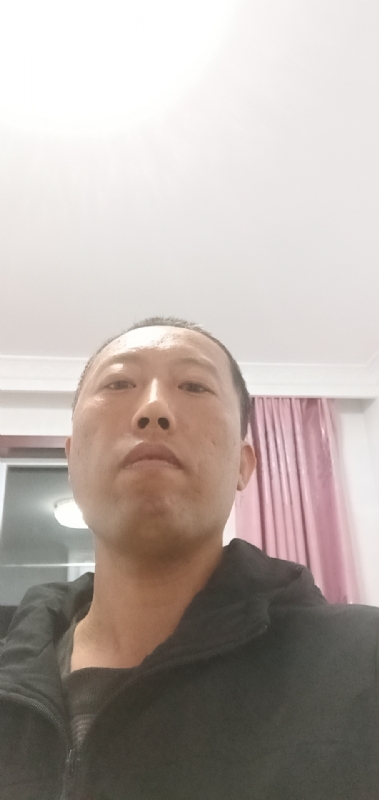 月上云端的第一张照片--百色相亲服务中心