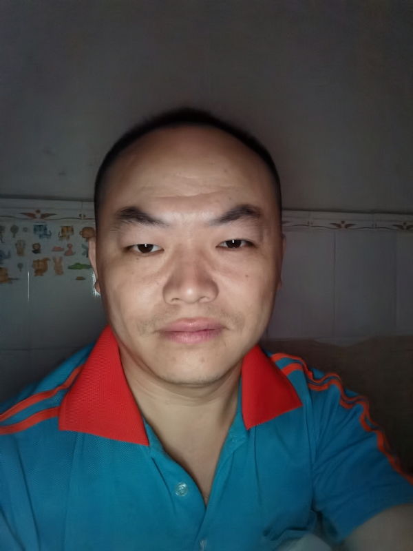 与子携老的第二张照片--百色相亲服务中心