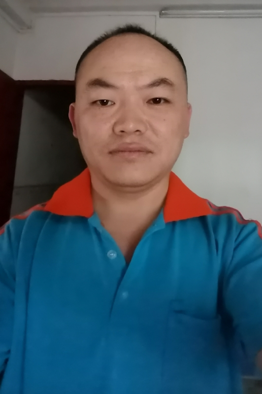 与子携老的第八张照片--百色相亲服务中心