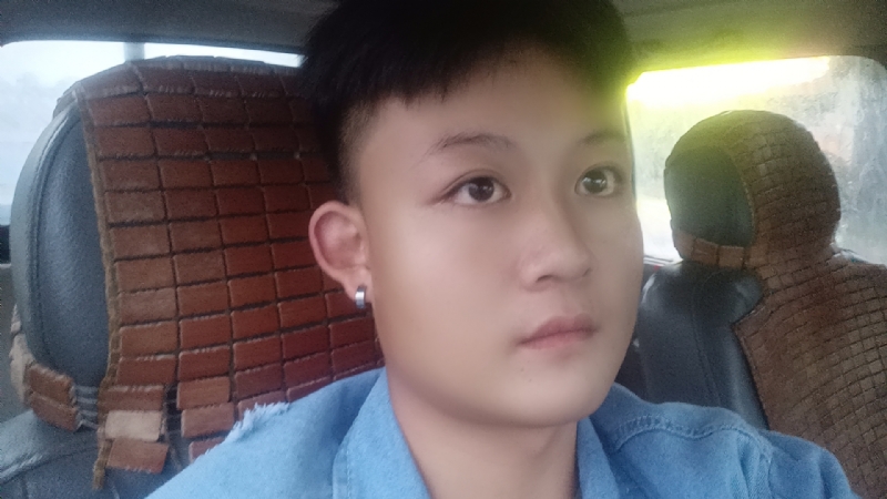 何新的第一张照片--百色相亲服务中心