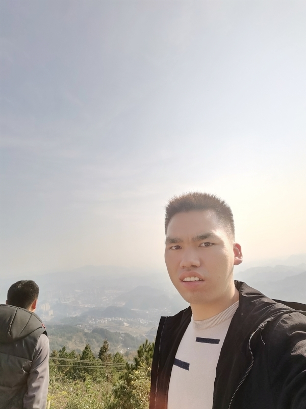 小学生的第二张照片--百色相亲服务中心