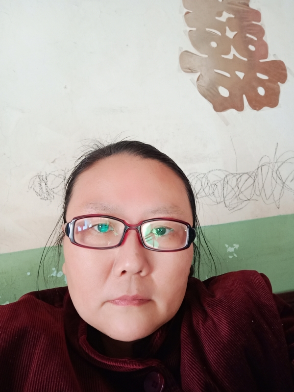 苦乐的第二张照片--百色相亲服务中心