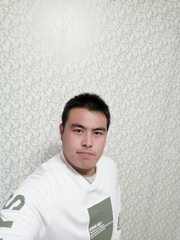 看草莓在跳舞的第一张照片--百色相亲服务中心