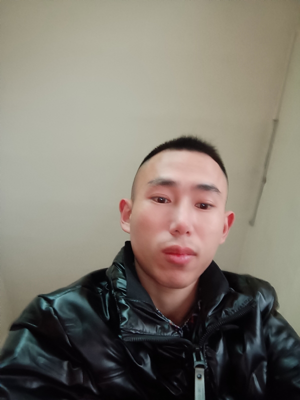 阿浩的第一张照片--百色相亲服务中心