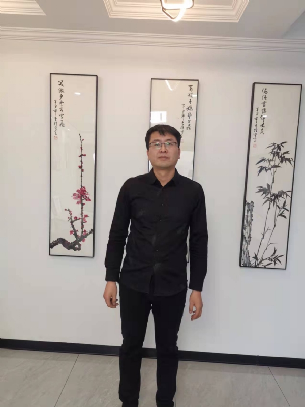 情义比天高的第一张照片--百色相亲服务中心