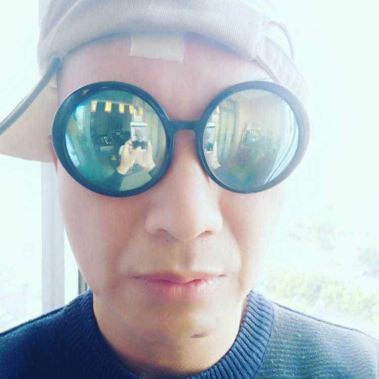 南方龙的第一张照片--百色相亲服务中心