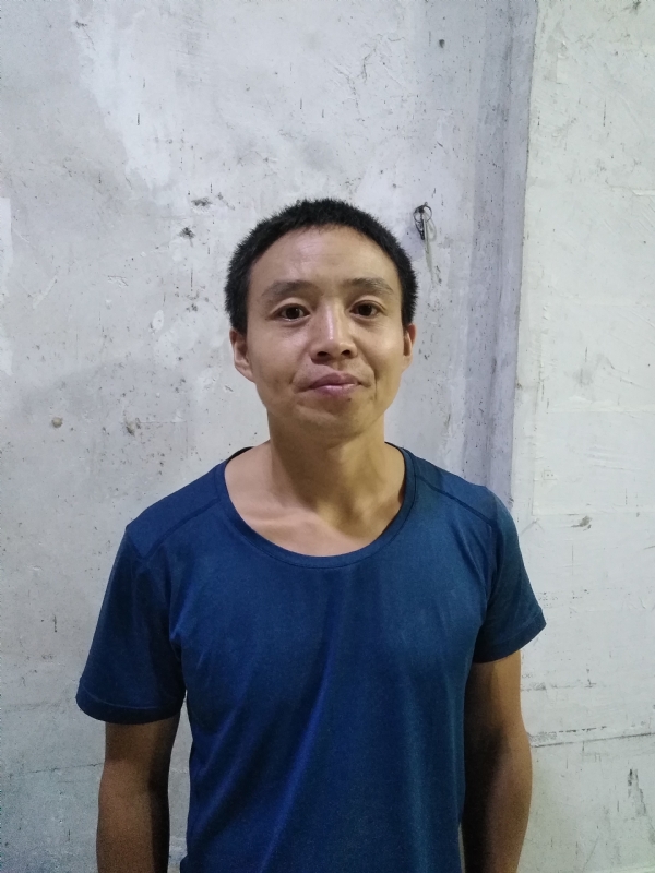 栋哥的第一张照片--百色相亲服务中心