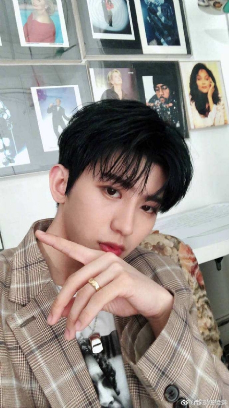 hjsjs的第一张照片--百色相亲服务中心