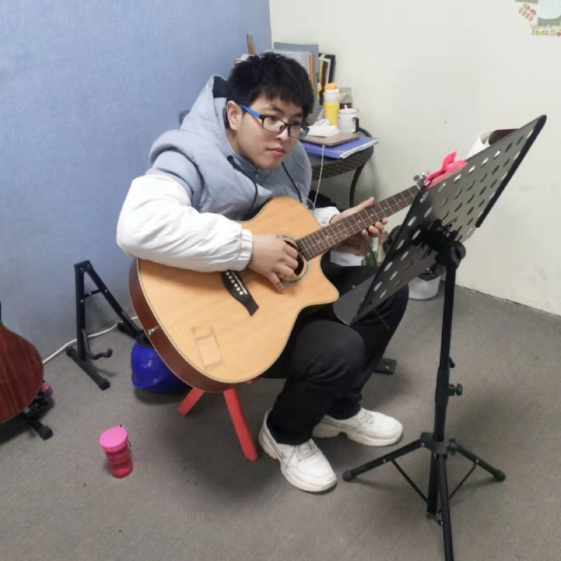 连城诀的第二张照片--百色相亲服务中心