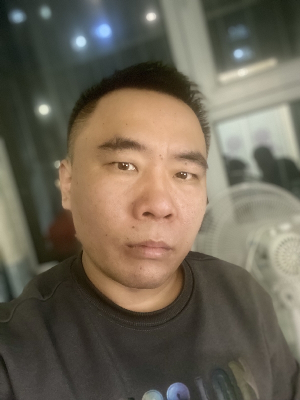 云的第三张照片--百色相亲服务中心