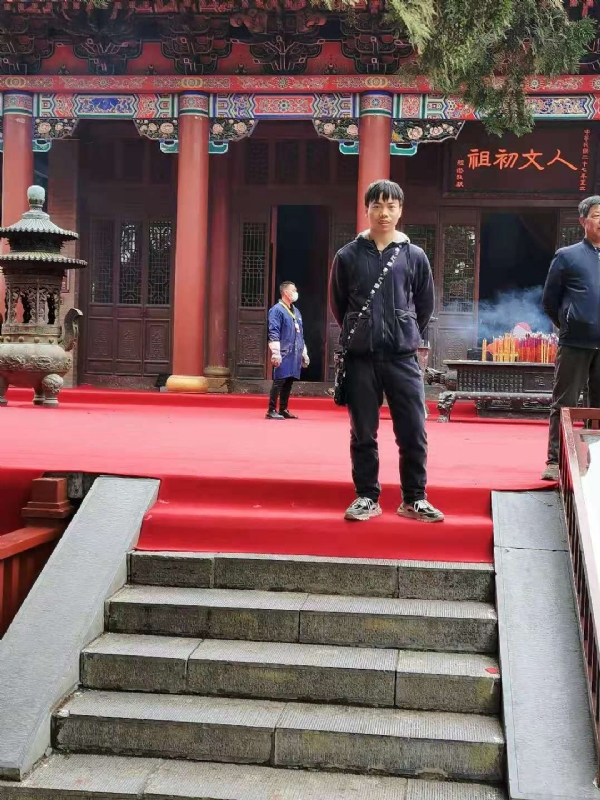 单身的小草的第三张照片--百色相亲服务中心