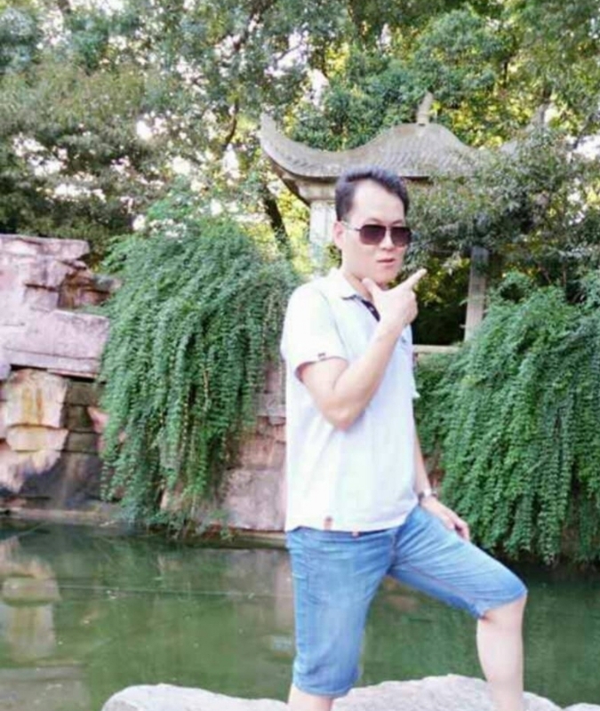 随缘的第一张照片--百色相亲服务中心