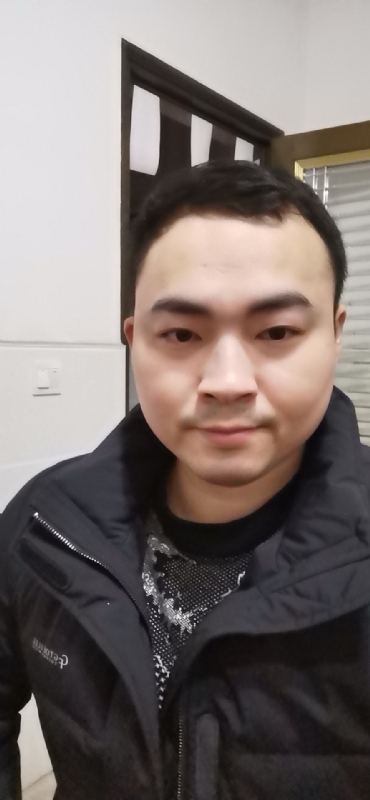 老实人的第一张照片--百色相亲服务中心