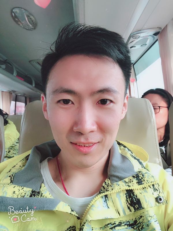 郭白白的第二张照片--百色相亲服务中心