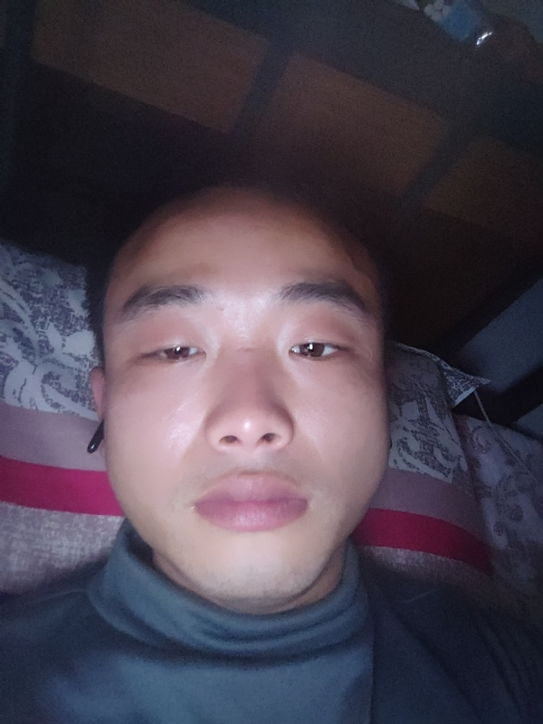 偏爱的第一张照片--百色相亲服务中心