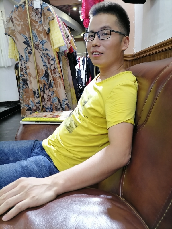 汪顺鹏的第二张照片--百色相亲服务中心