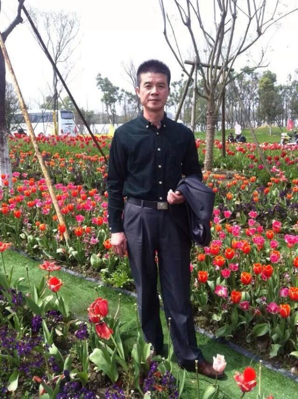 蓝天的第一张照片--百色相亲服务中心